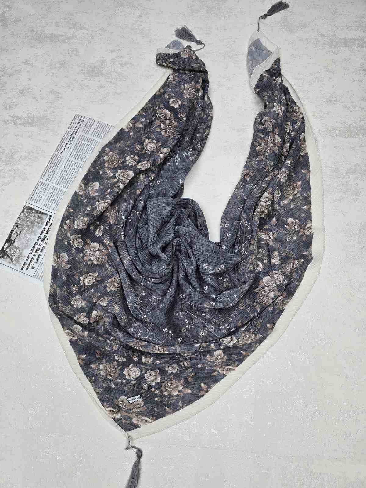 20260603_213353 روسری وارداتی پلیسه برشکا طرح گل رز کد 269 - تصویر 1
