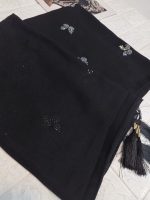شال کرپ وارداتی طرح پروانه نگین سفید کد 252 - تصویر 3