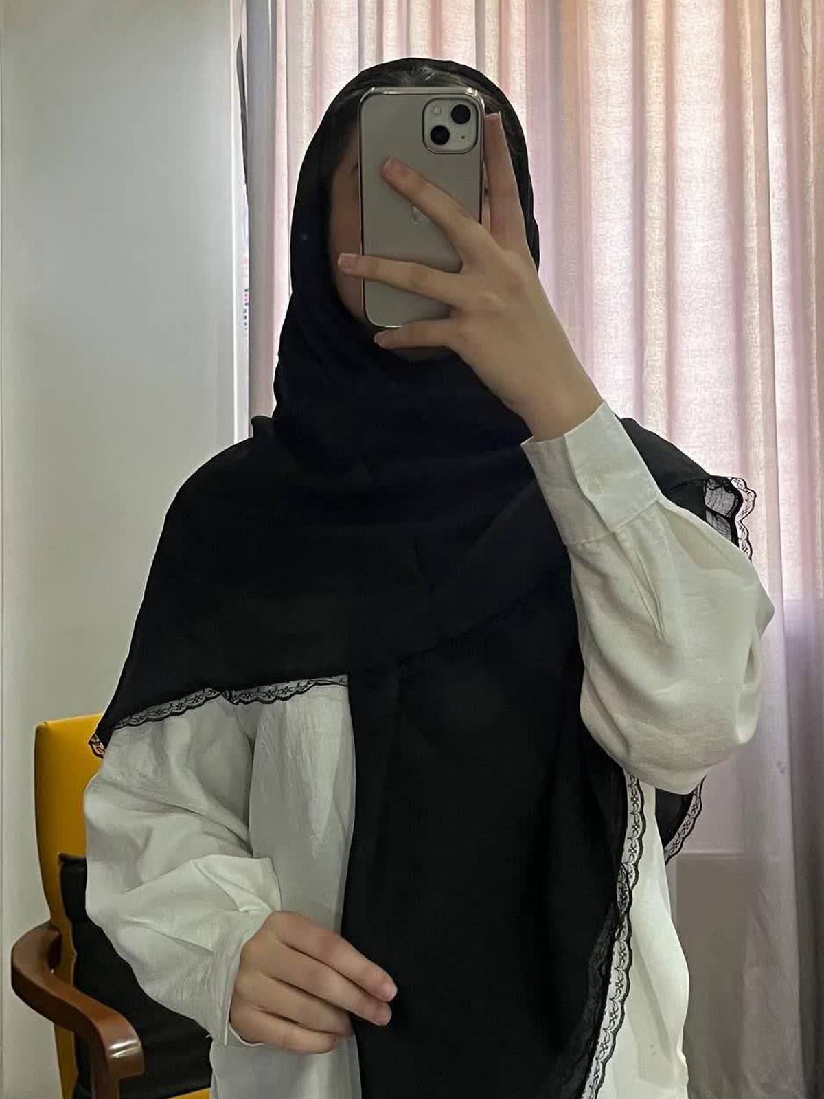 IMG_20260608_161521_000 روسری مشکی وارداتی دور دانتل کد 261 - تصویر 1