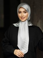 روسری مجلسی شاین دار مدل سرو - تصویر 4